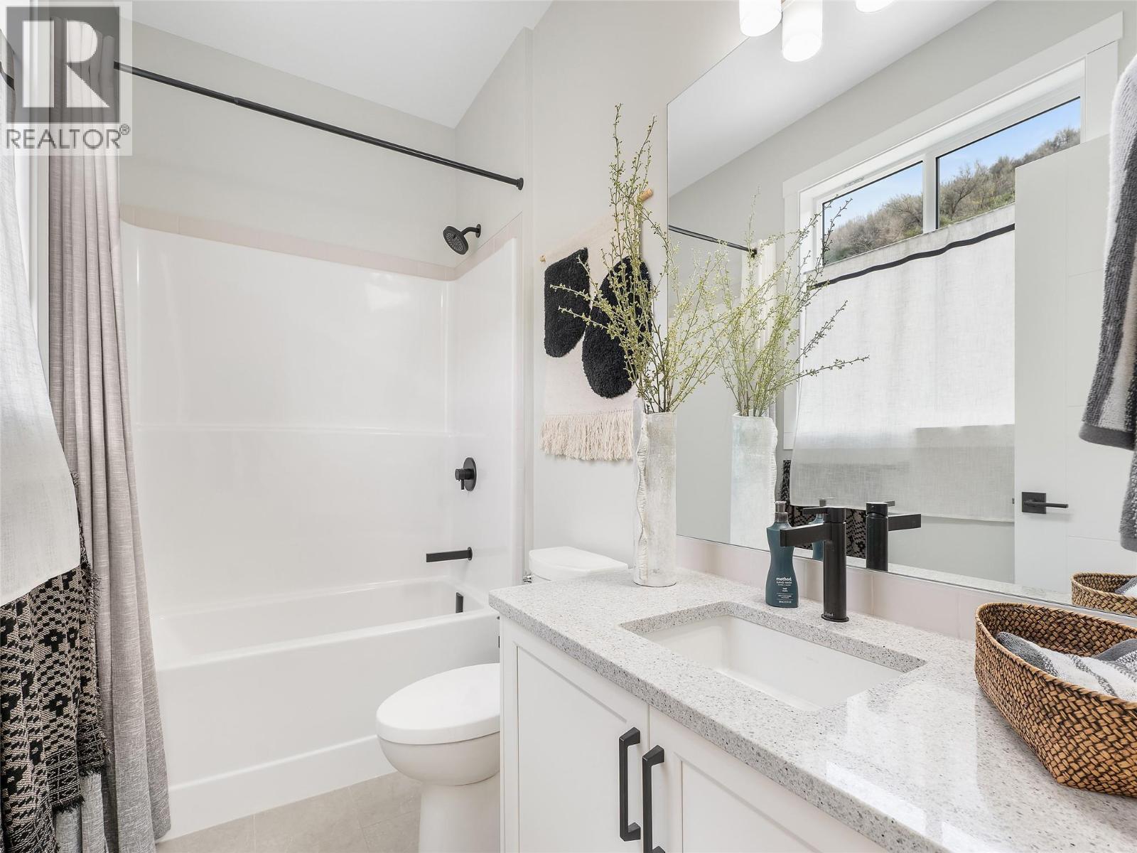 7735 Okanagan Hills Boulevard Unit# 41 Lot# 10, Vernon