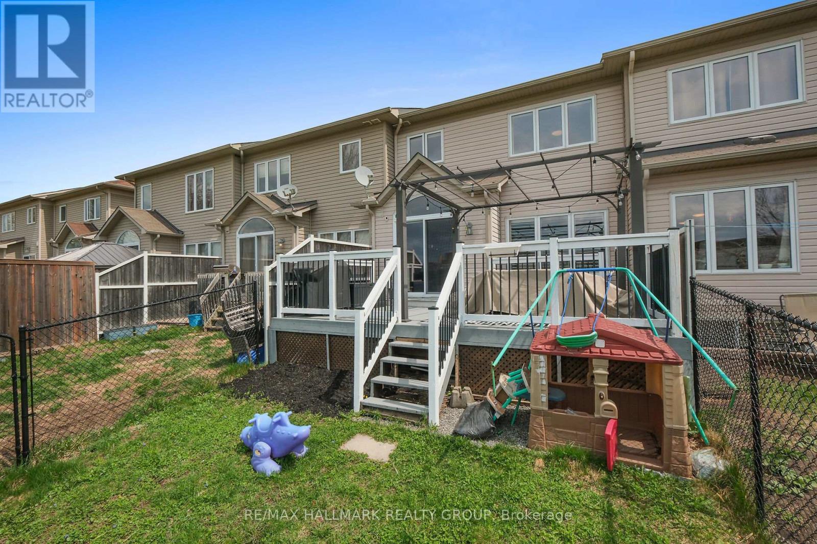 126 SILVERMOON CRESCENT - 29