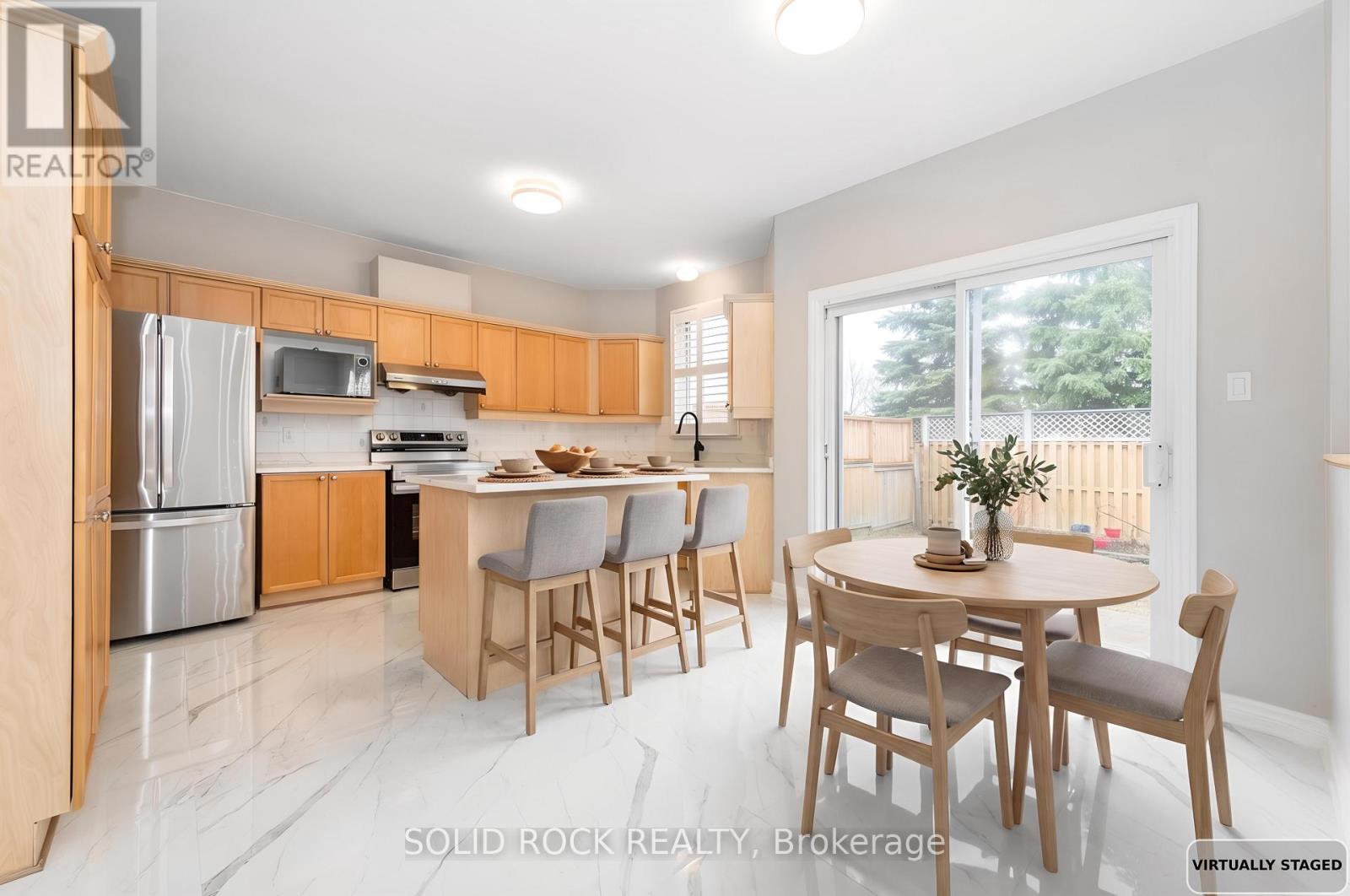 55 GLEESON WAY W - 11