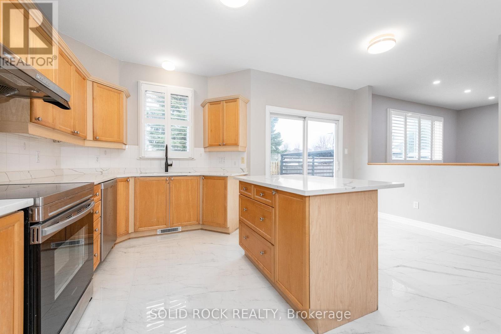 55 GLEESON WAY W - 15