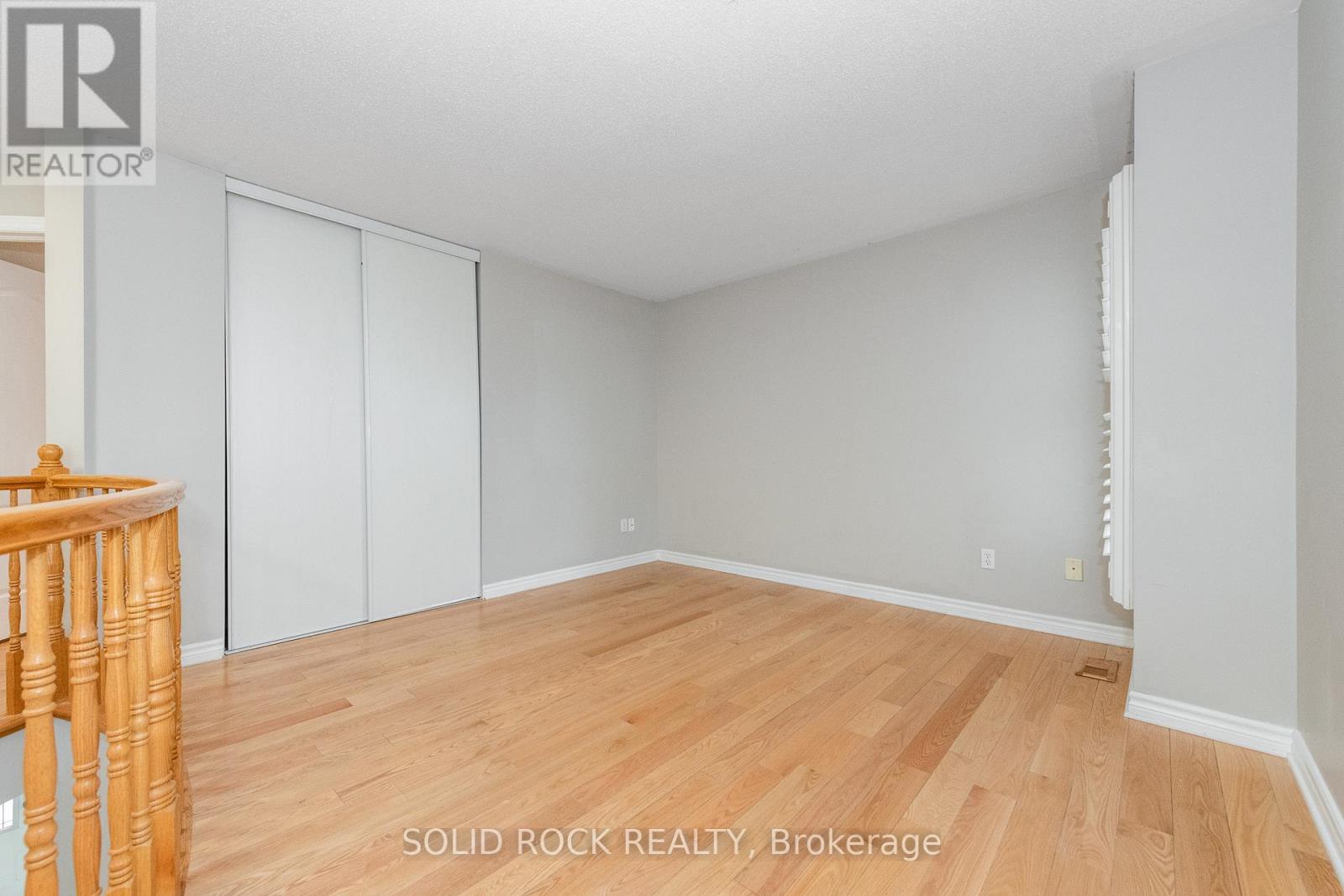 55 GLEESON WAY W - 22
