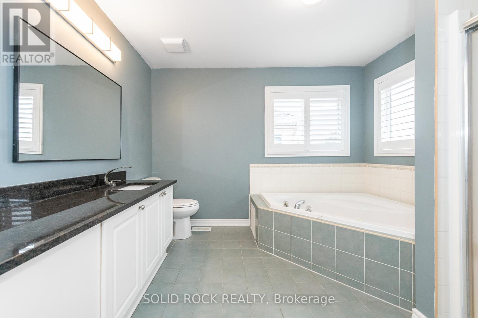 55 GLEESON WAY W - 27