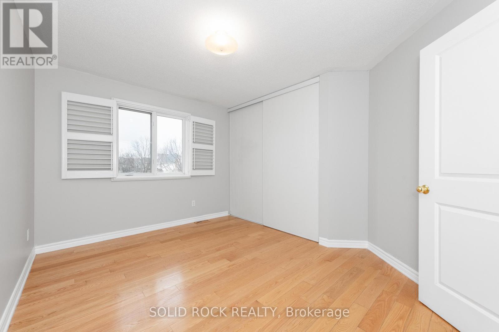 55 GLEESON WAY W - 31