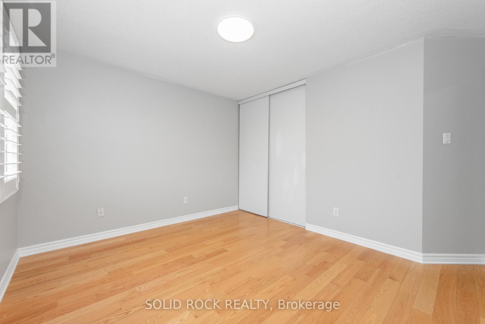 55 GLEESON WAY W - 35