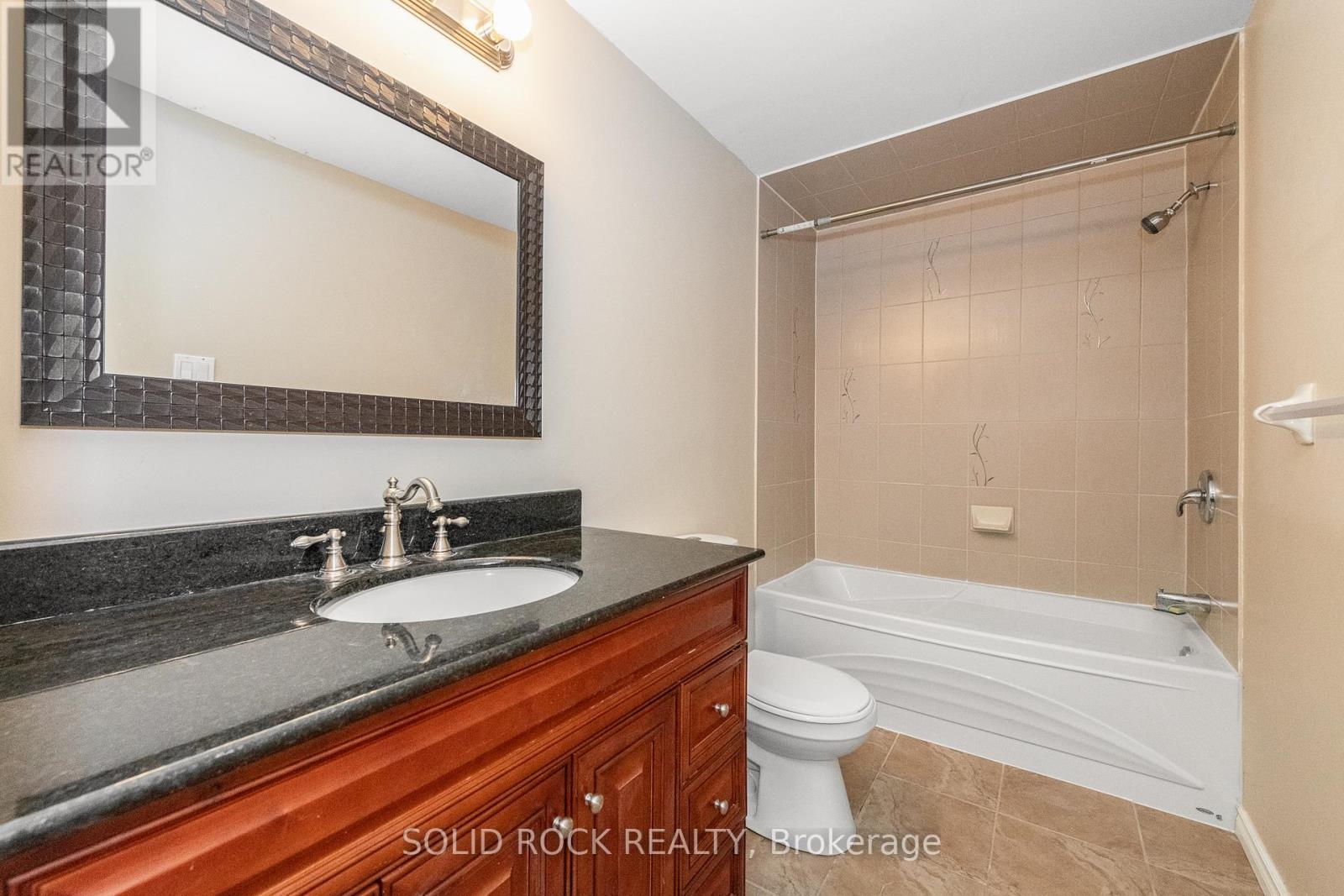 55 GLEESON WAY W - 44
