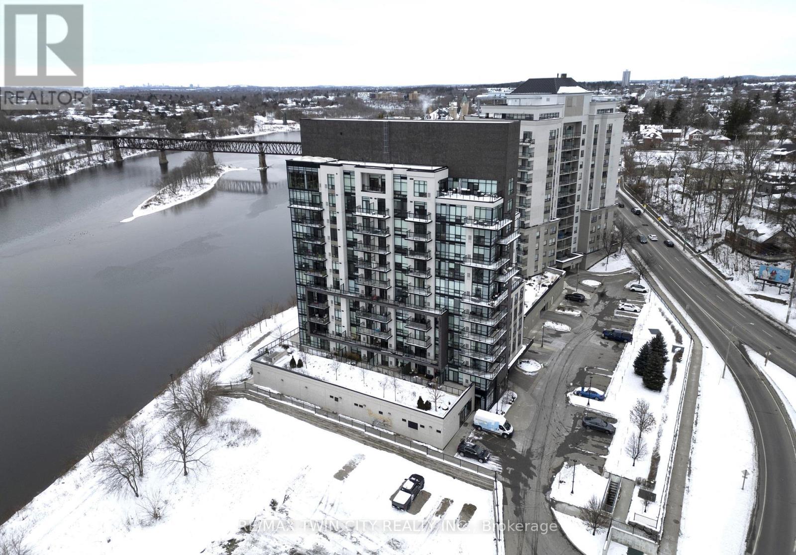 #803 150 WATER STREET N - 29