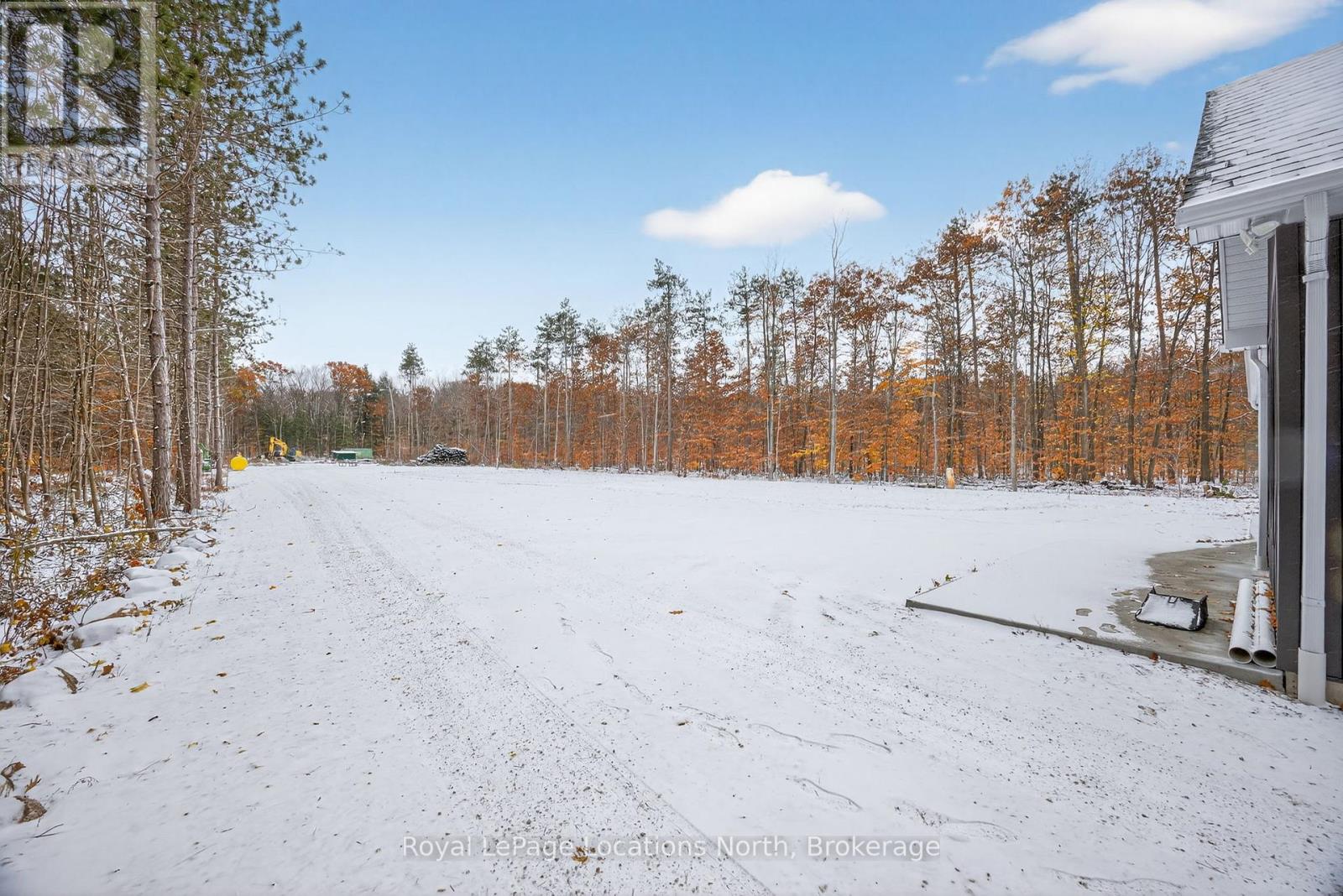 3511 RAINBOW VALLEY ROAD W - 34