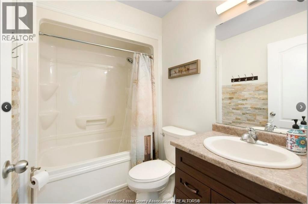 1019 ASPEN RIDGE CRESCENT, Lakeshore, Ontario, N0R1A0 — Photo 5
