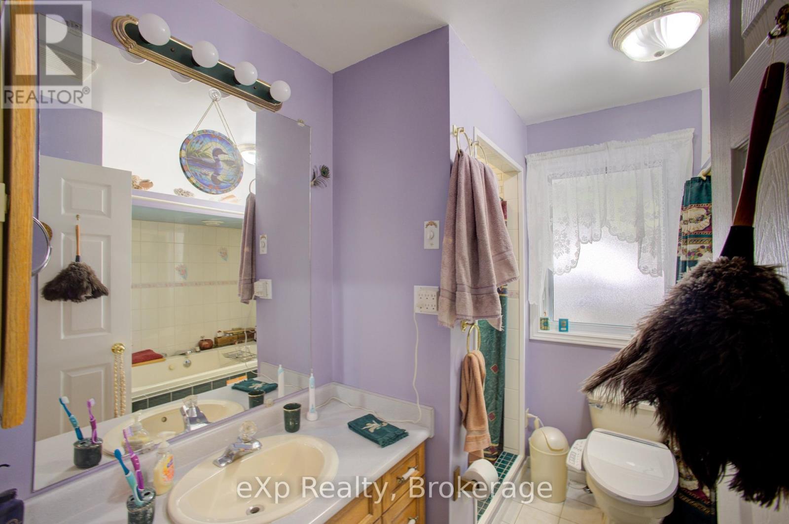685 RESERVE AVENUE S - 17