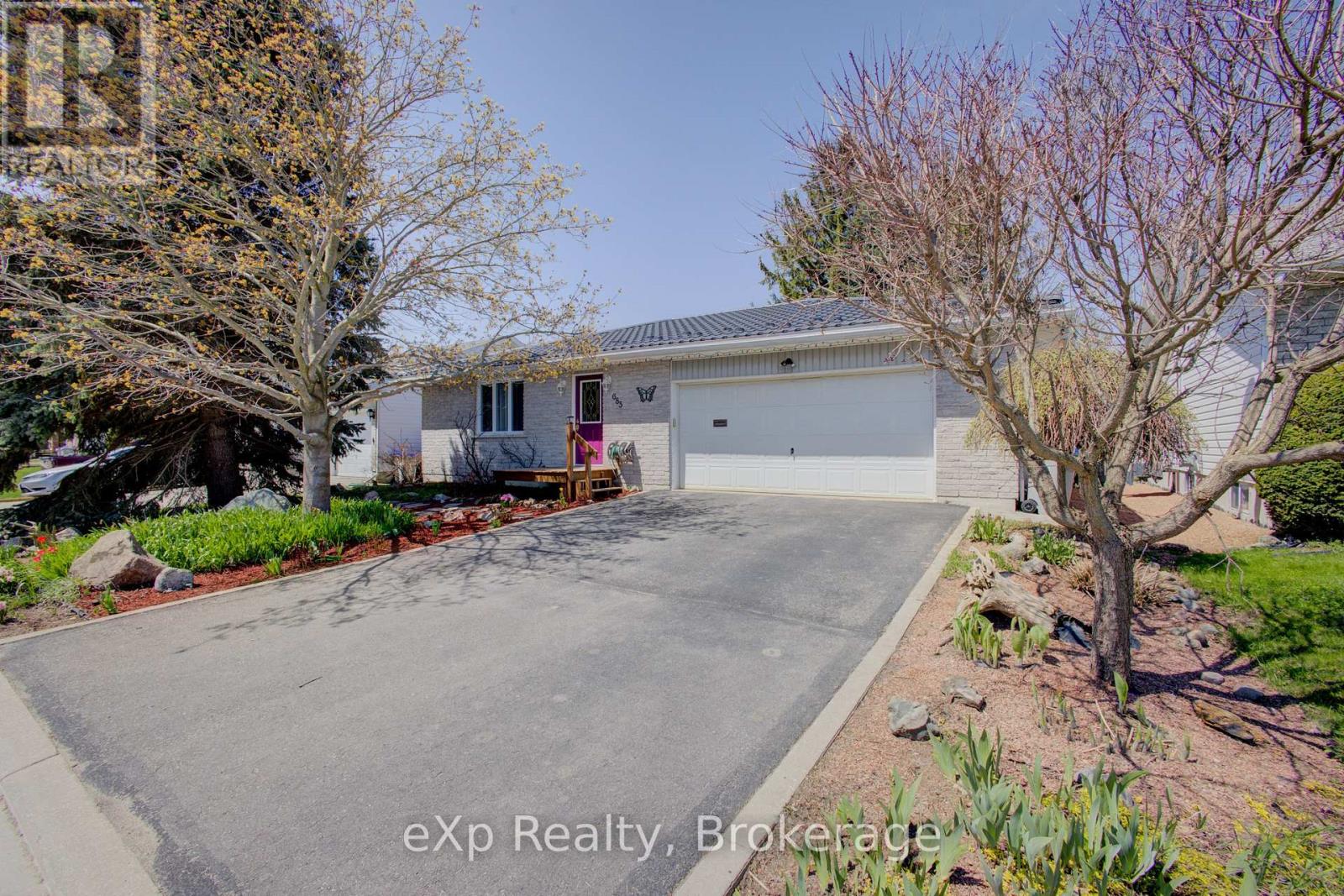 685 RESERVE AVENUE S - 2