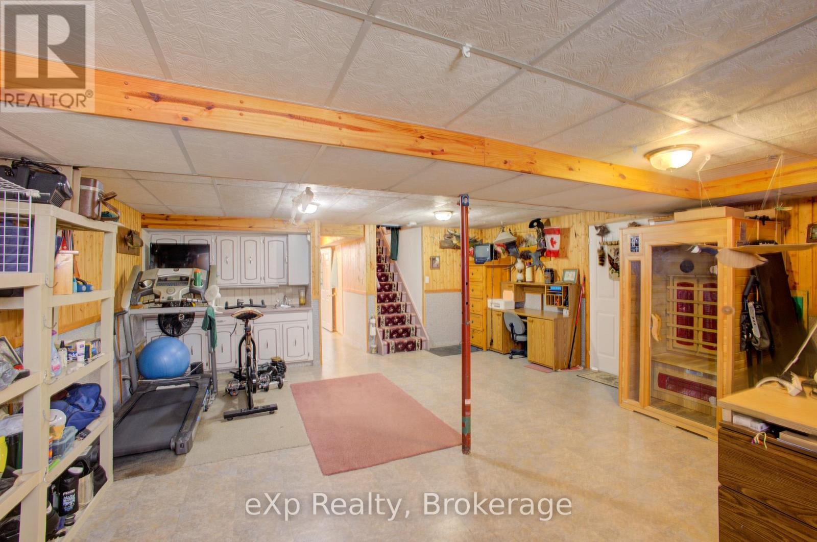 685 RESERVE AVENUE S - 21