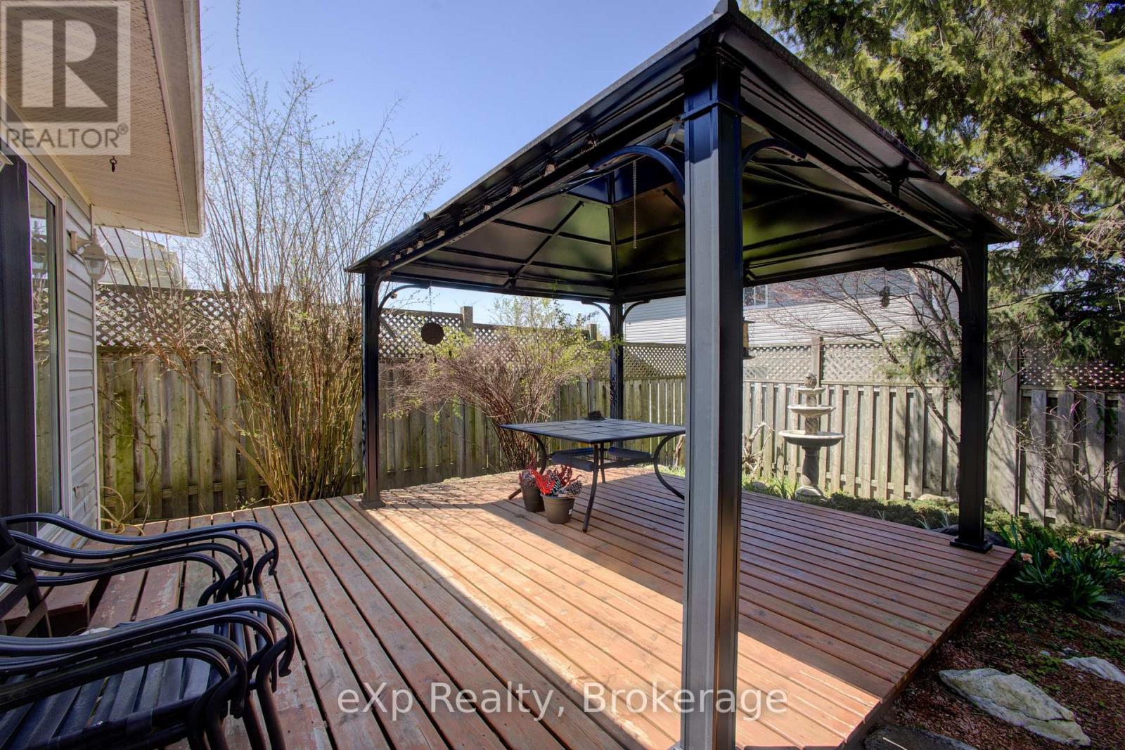 685 RESERVE AVENUE S - 29