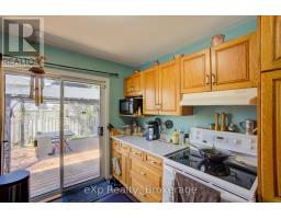 685 Reserve Avenue S, North Perth, ON N4W2L3 Photo 12
