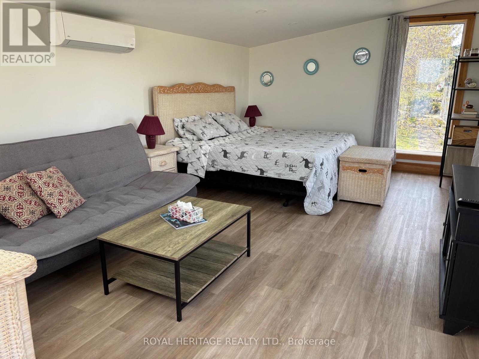 202 SUMCOT DRIVE - 32