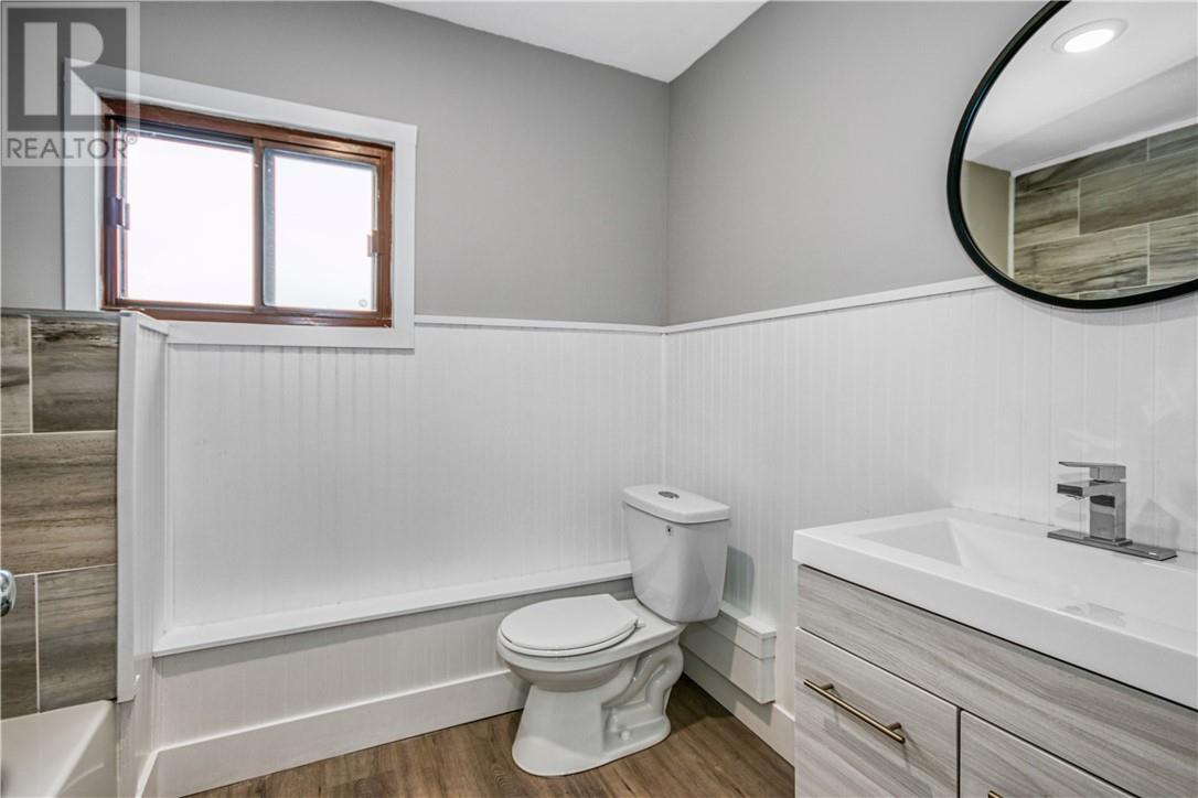 221 Oak Street - 9