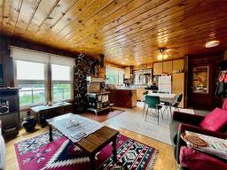 , Beresford, MB R0E0J0 Photo 16
