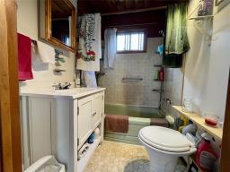 , Beresford, MB R0E0J0 Photo 32