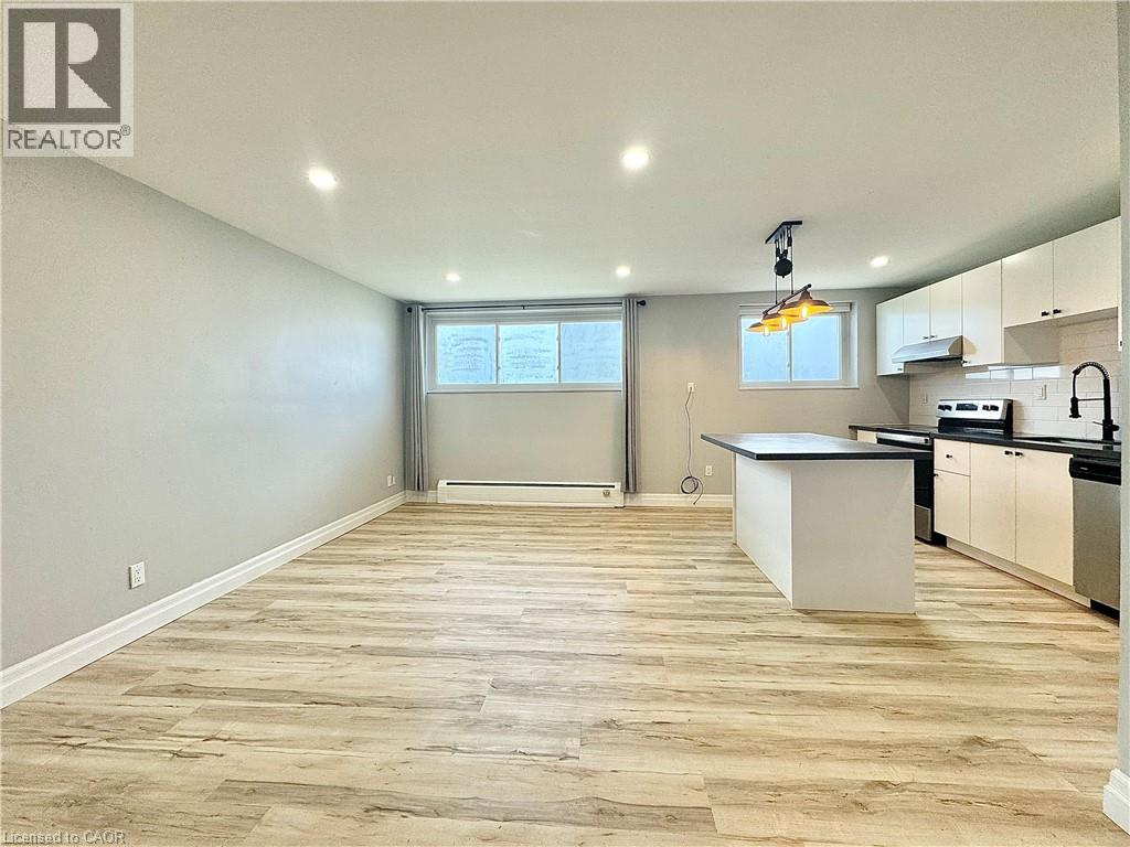 413 HAZEL Street Unit# 104, Waterloo, Ontario, N2L3P7 — Photo 5