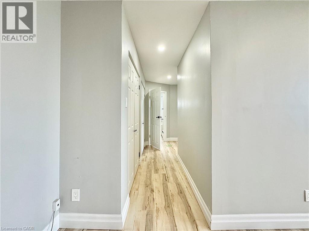 413 HAZEL Street Unit# 104, Waterloo, Ontario, N2L3P7 — Photo 6