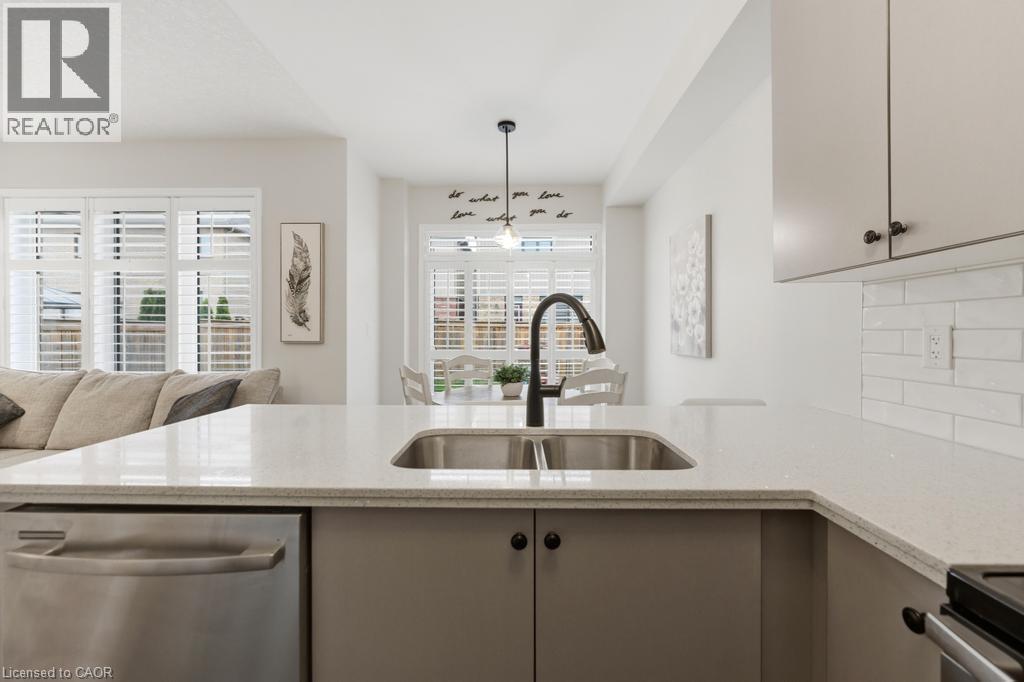 35 ARNOLD MARSHALL Boulevard - 11