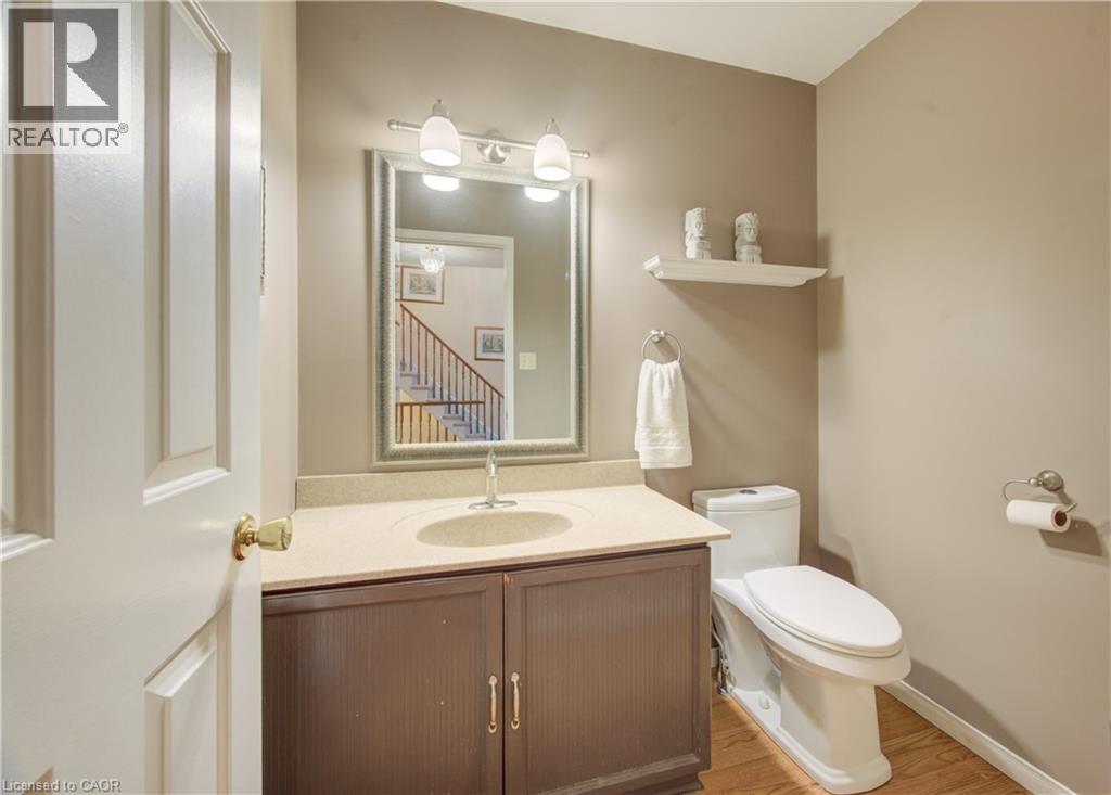 112 WEST ACRES Crescent, Kitchener, Ontario, N2N3G8 — Photo 19