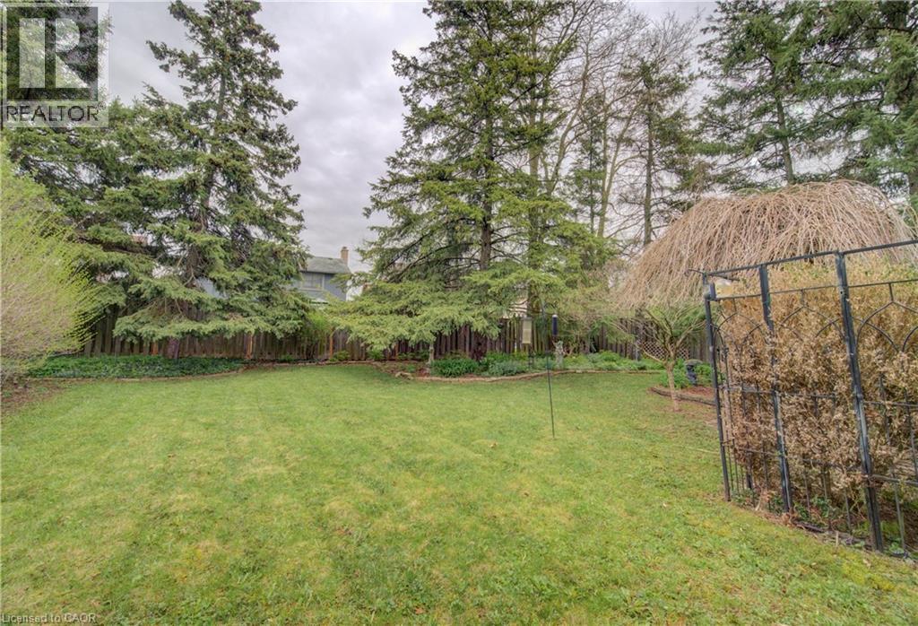 112 WEST ACRES Crescent, Kitchener, Ontario, N2N3G8 — Photo 43