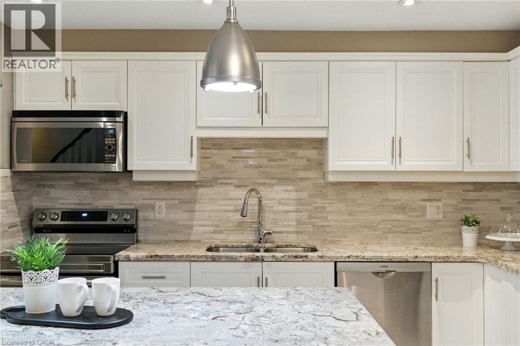 4 BURGUNDY Grove, Ancaster, Ontario, L9K0E7 — Photo 11