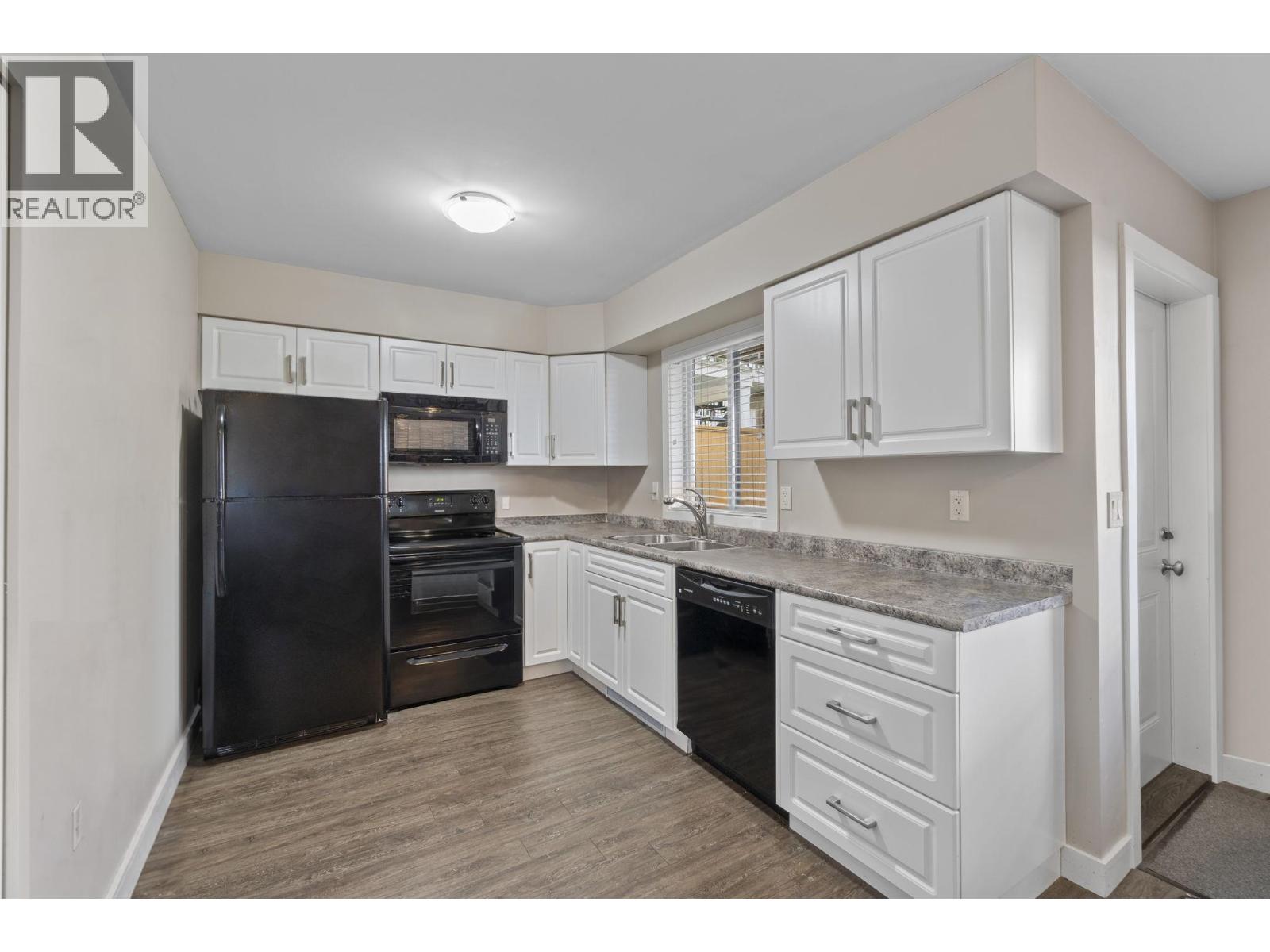 331 KEARY STREET, New Westminster