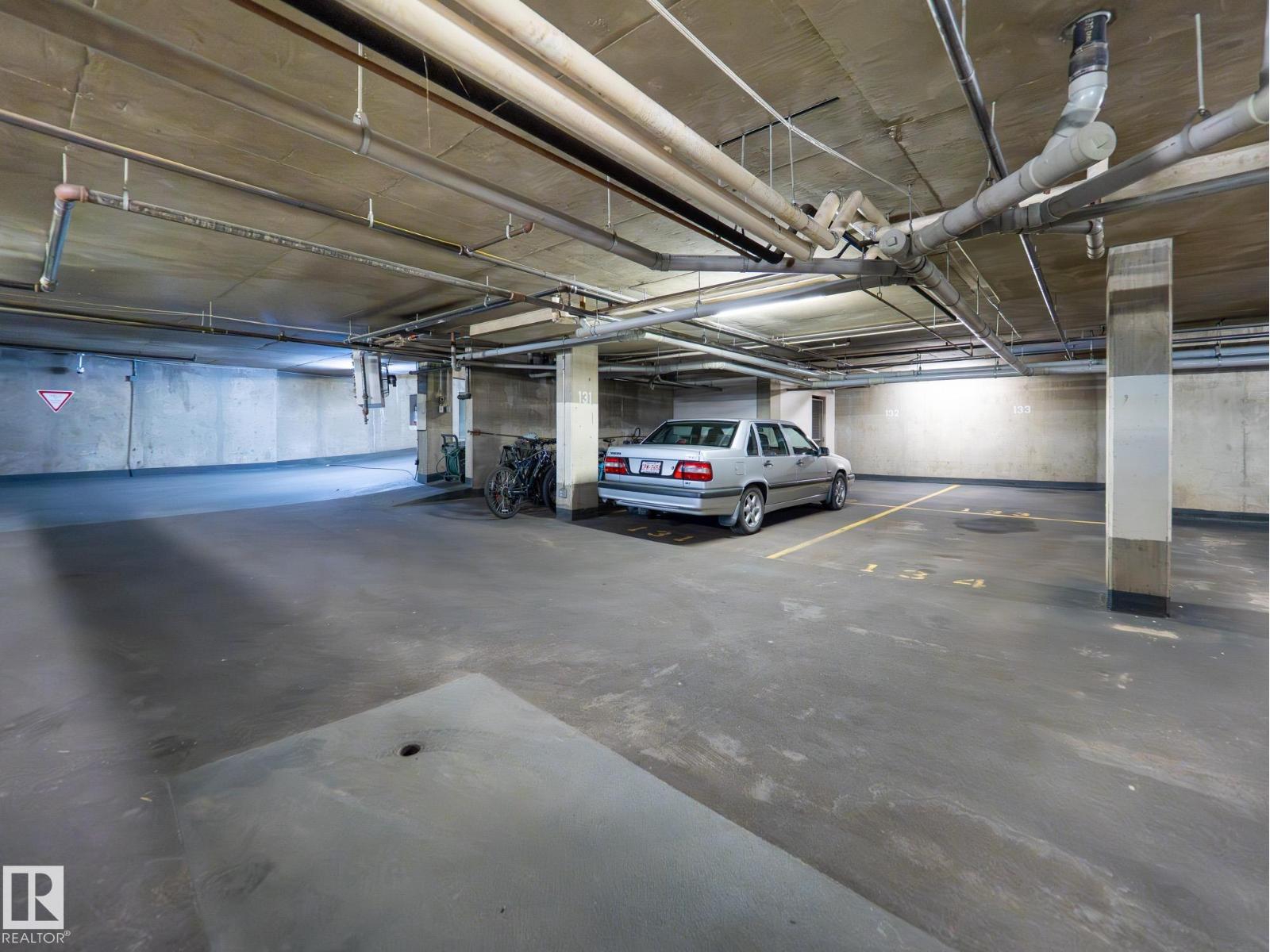 #205 11716 100 AV NW - 29