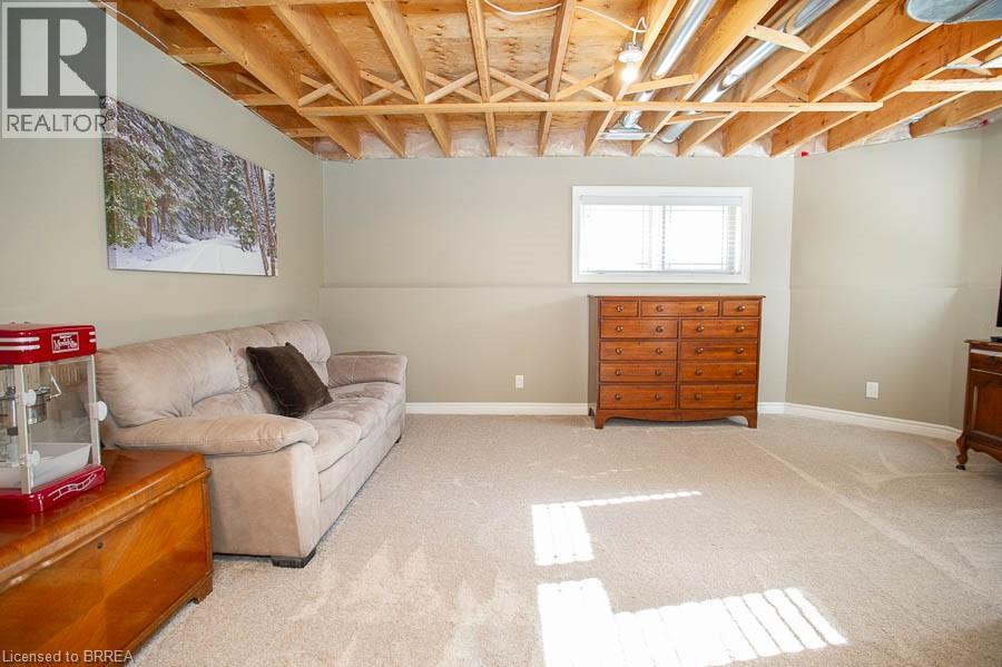 9 DAVEY Court - 27