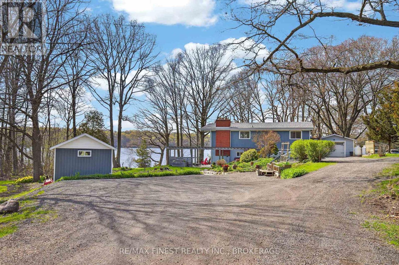 79 HICKORY LANE - 28