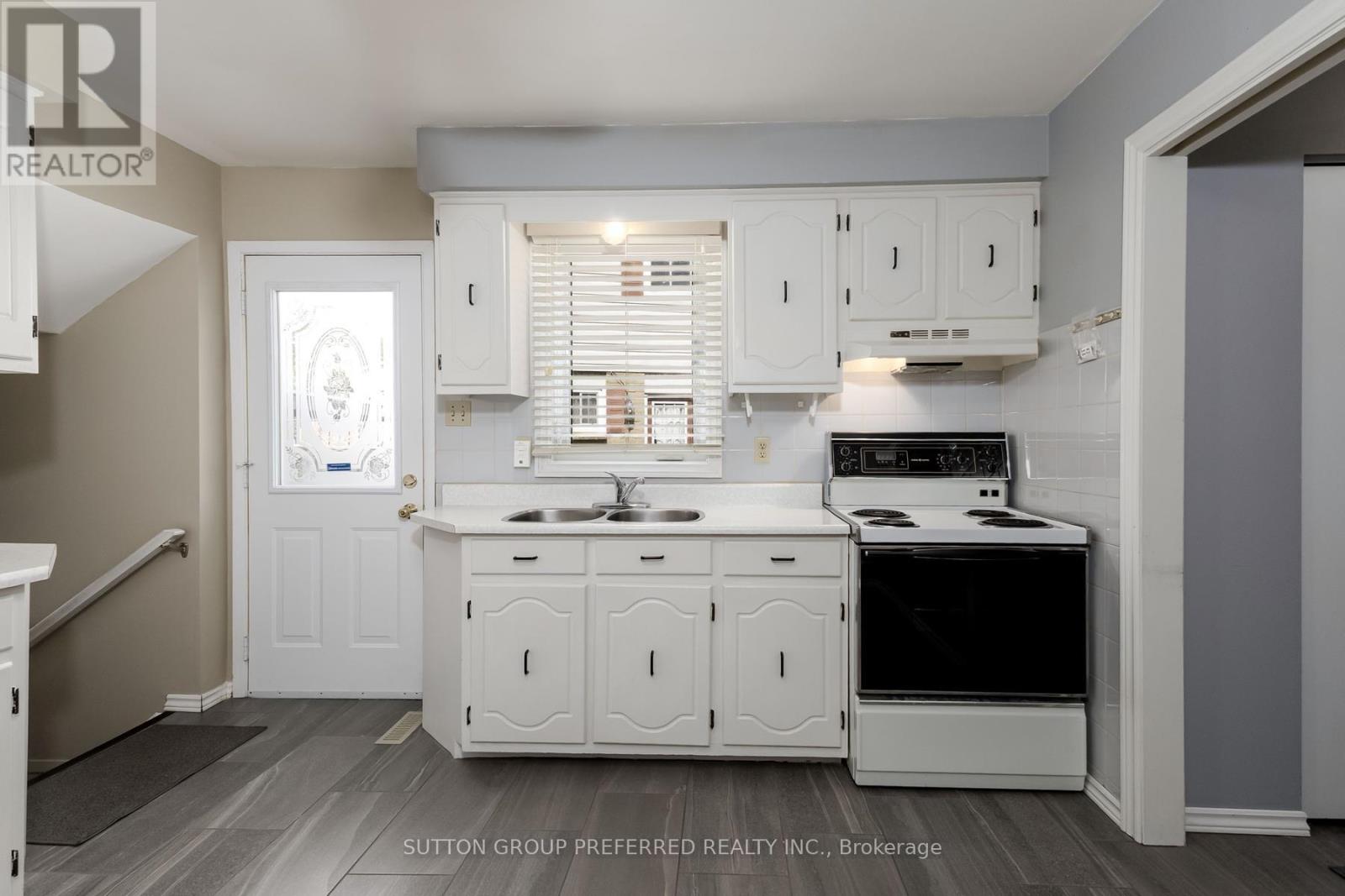 95 SCOTCHMERE CRESCENT - 10