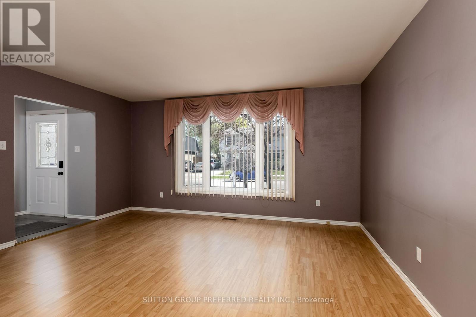 95 SCOTCHMERE CRESCENT - 5