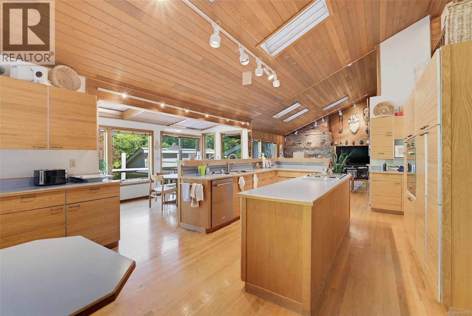  5630 Batu Road, Saanich