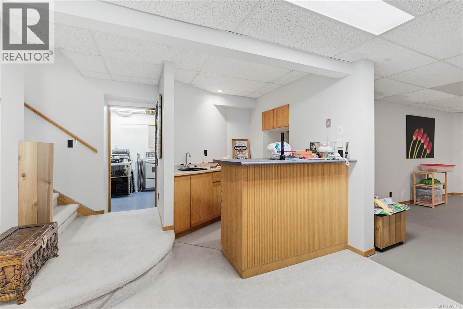 5630 Batu Rd - 40