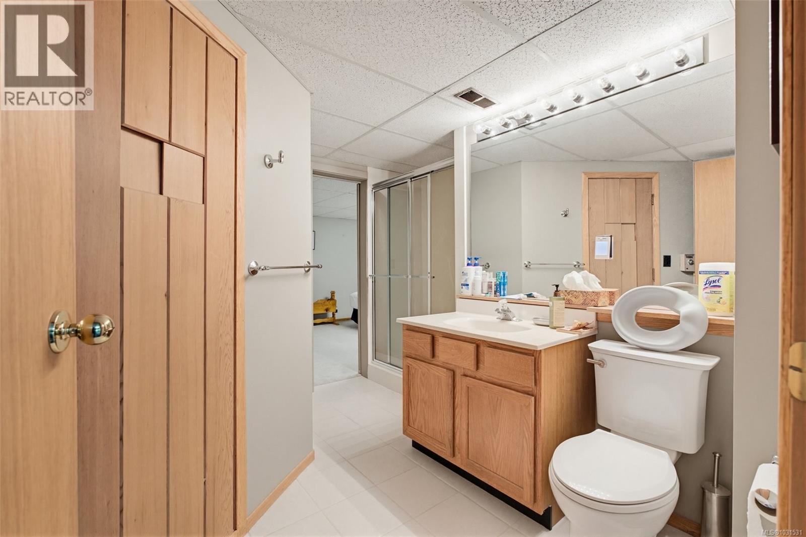 5630 Batu Rd - 44