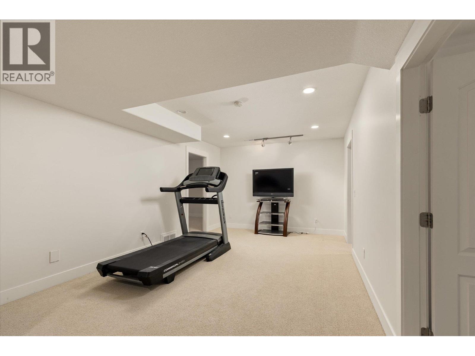 439 Farris Road, Kelowna