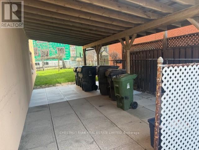 757 LAWRENCE AVENUE W - 16