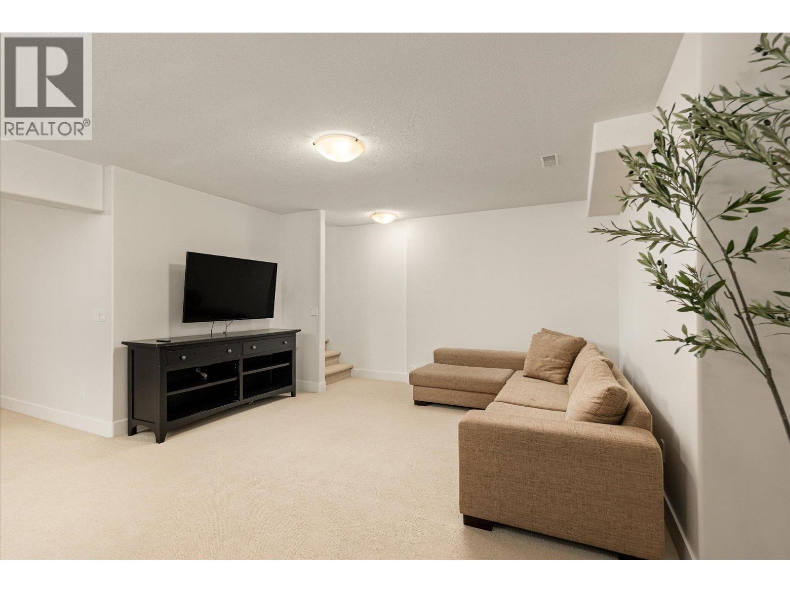 439 Farris Road, Kelowna