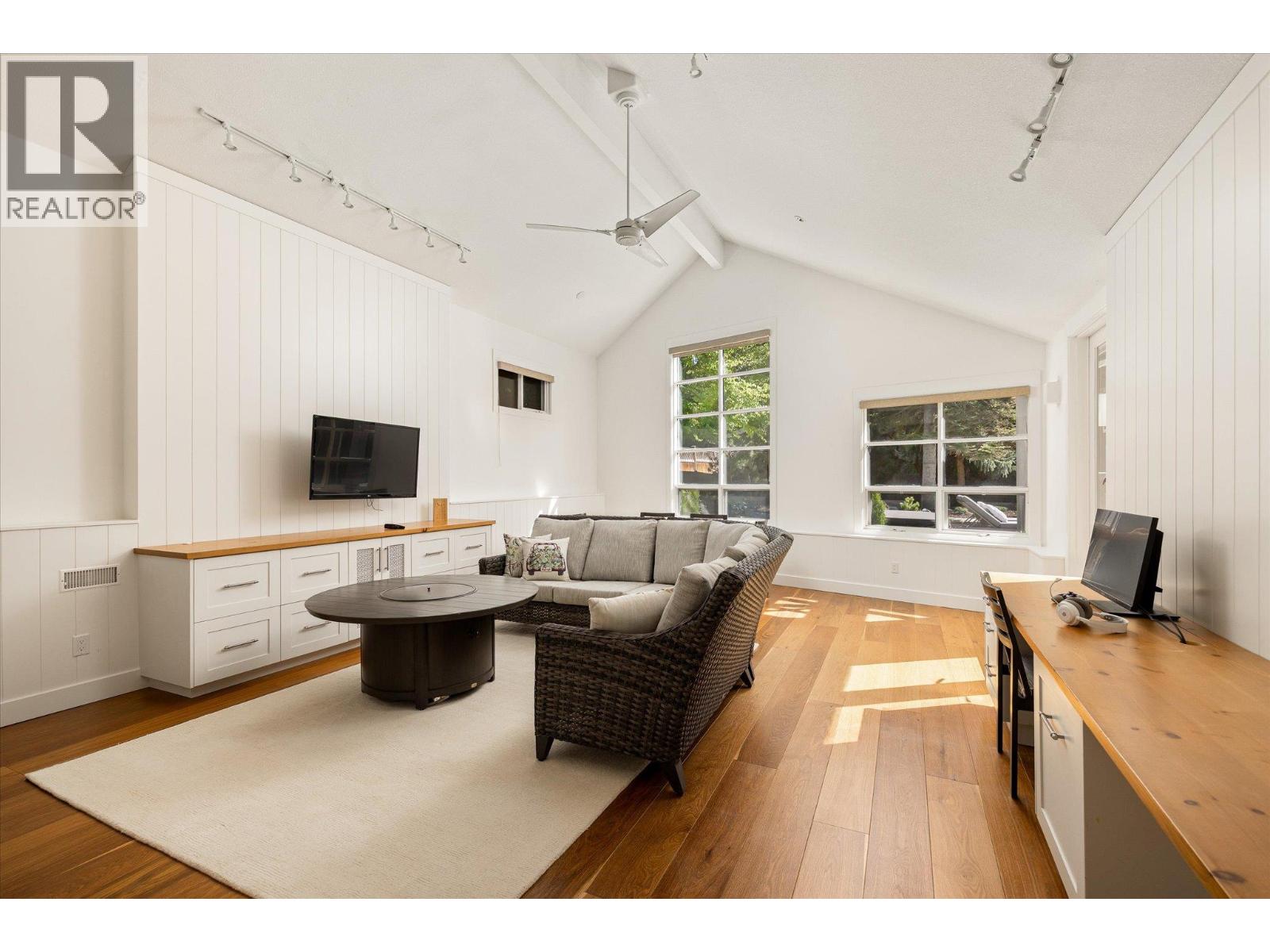 439 Farris Road - 52