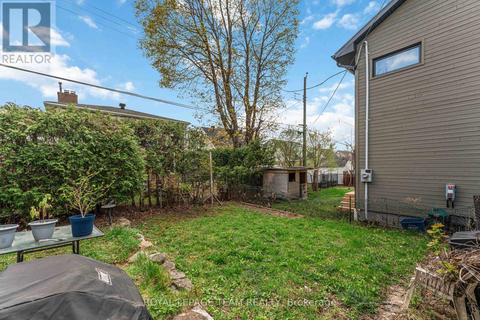 1272 LIVINGSTONE AVENUE - 33