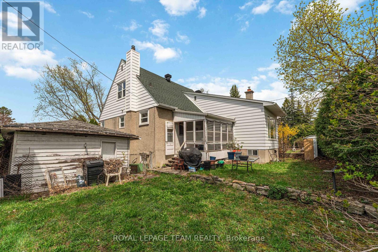 1272 LIVINGSTONE AVENUE - 35