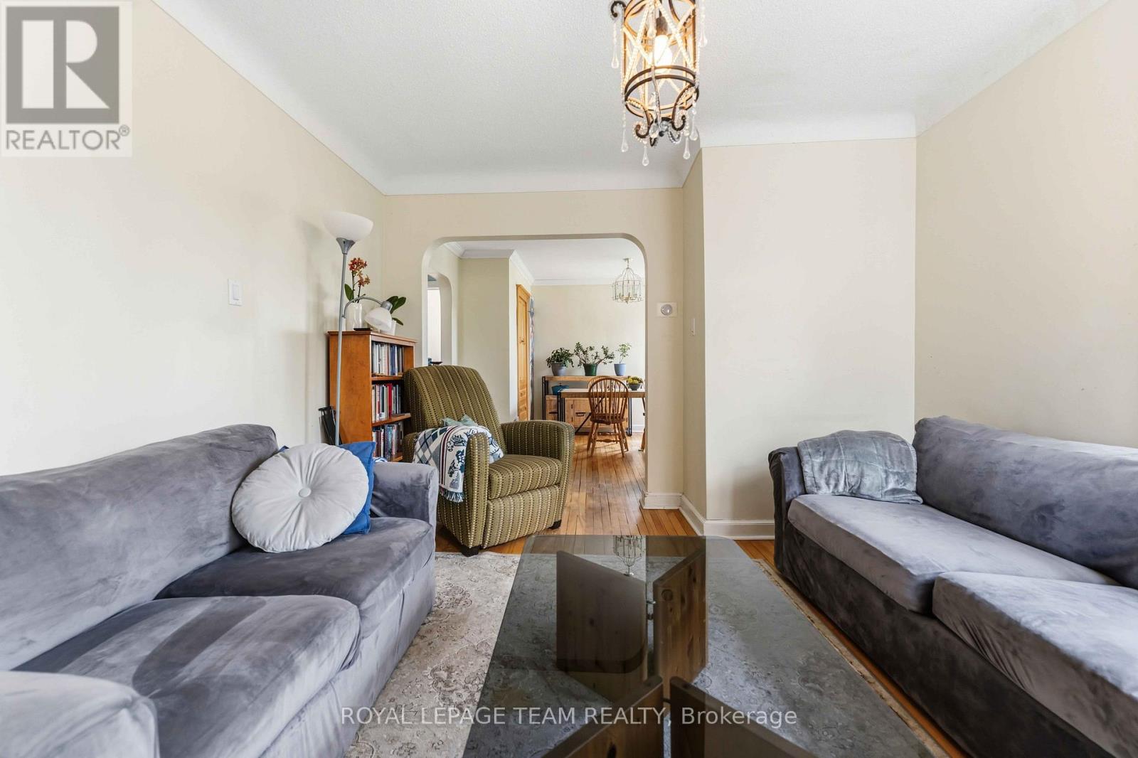1272 LIVINGSTONE AVENUE - 8