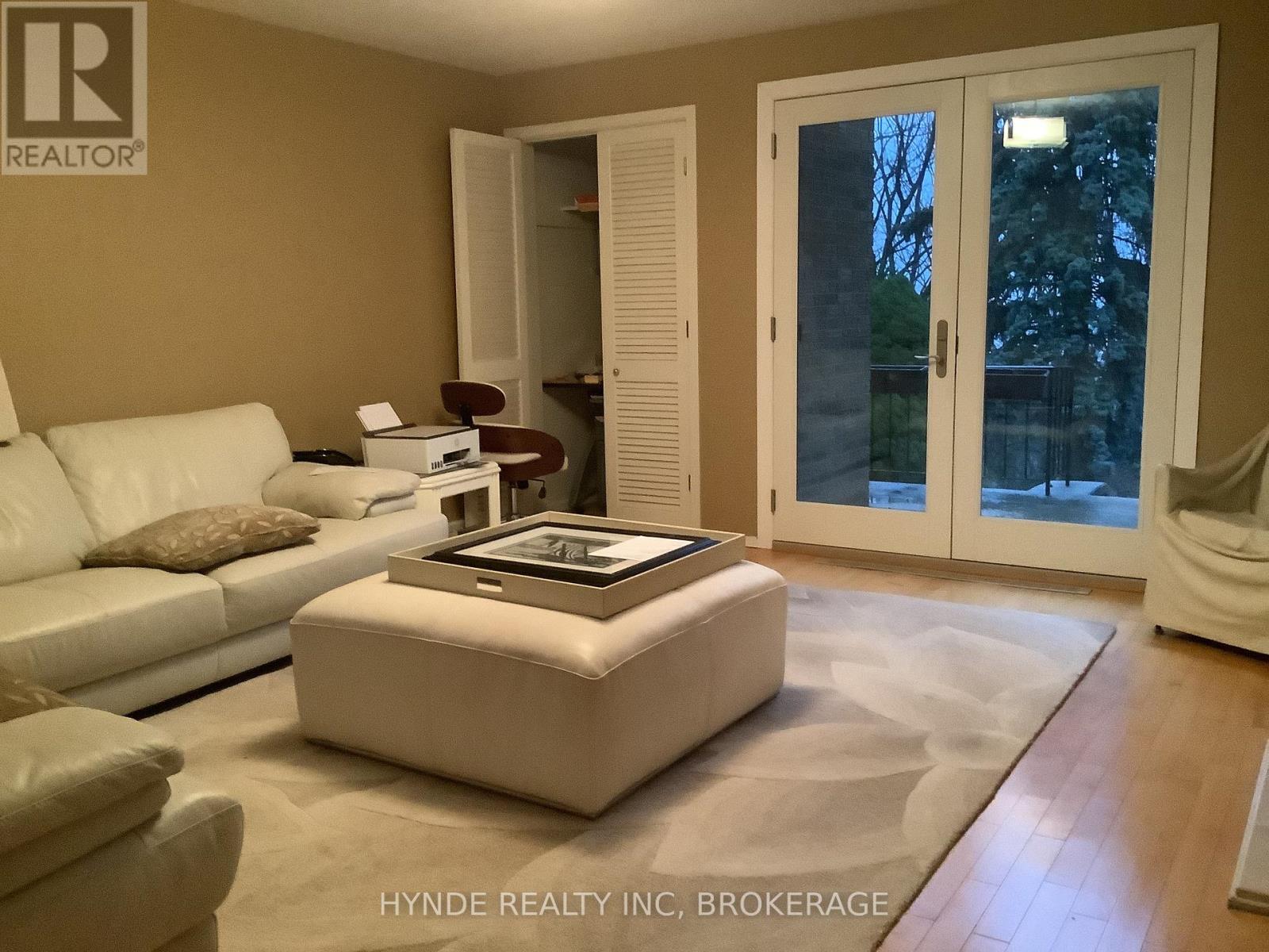 24 WOODMOUNT DR DRIVE - 10