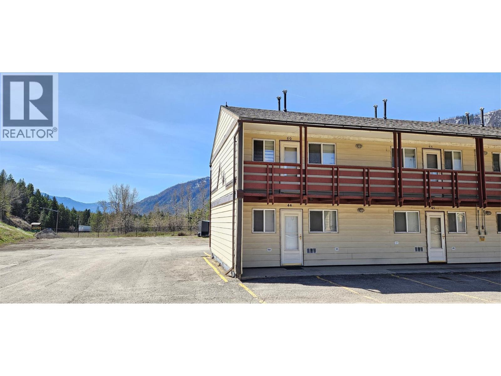100 RED CEDAR Drive Unit# E44, Sparwood