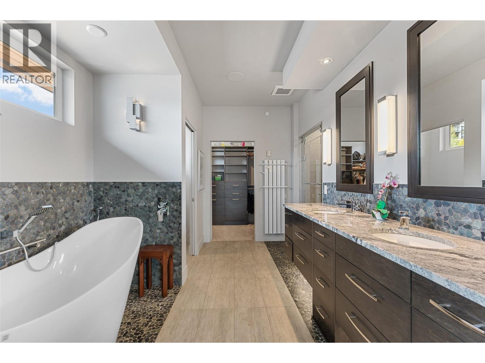1758 Opal Peak Place, Lake Country
