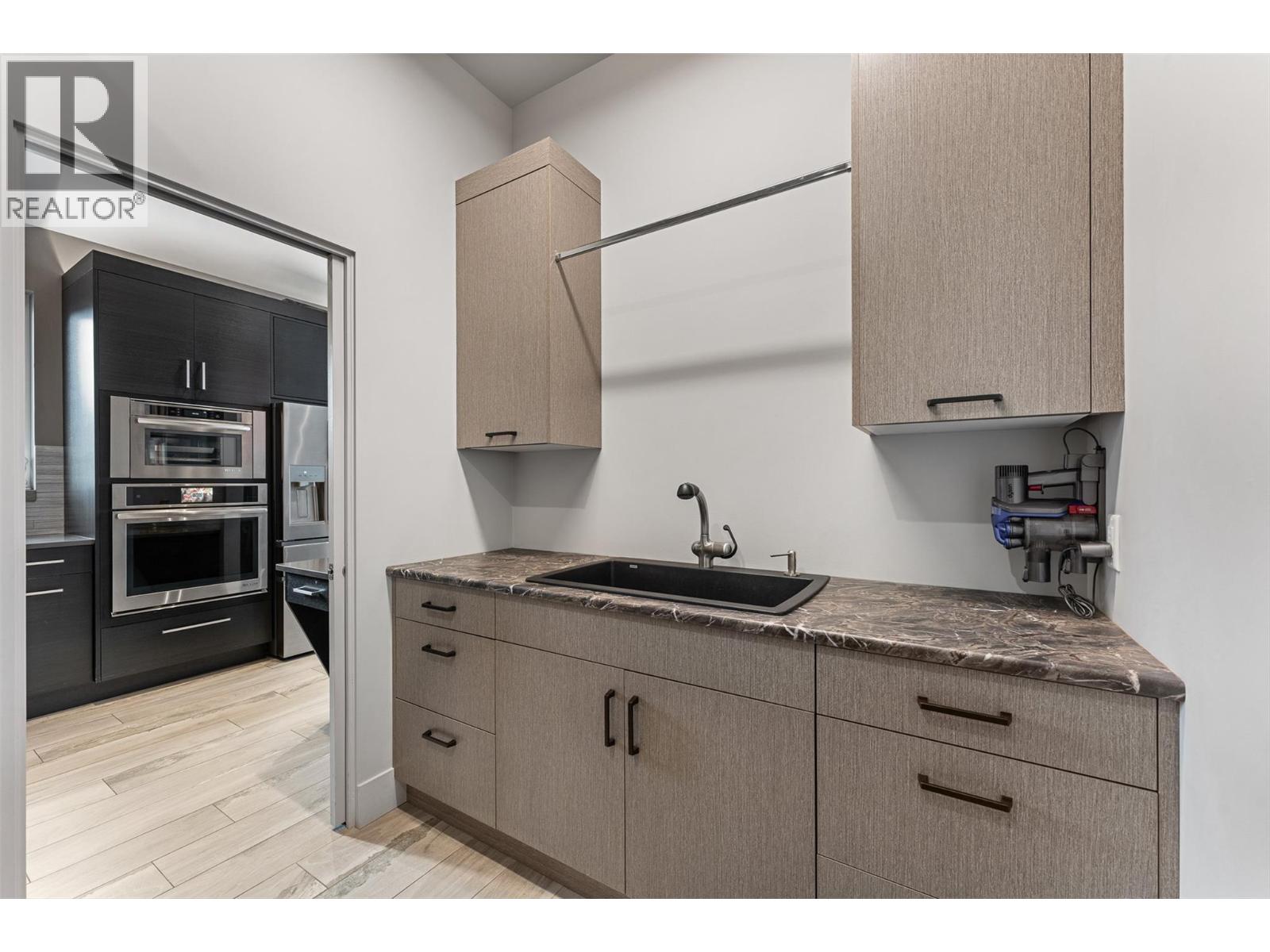 1758 Opal Peak Place, Lake Country