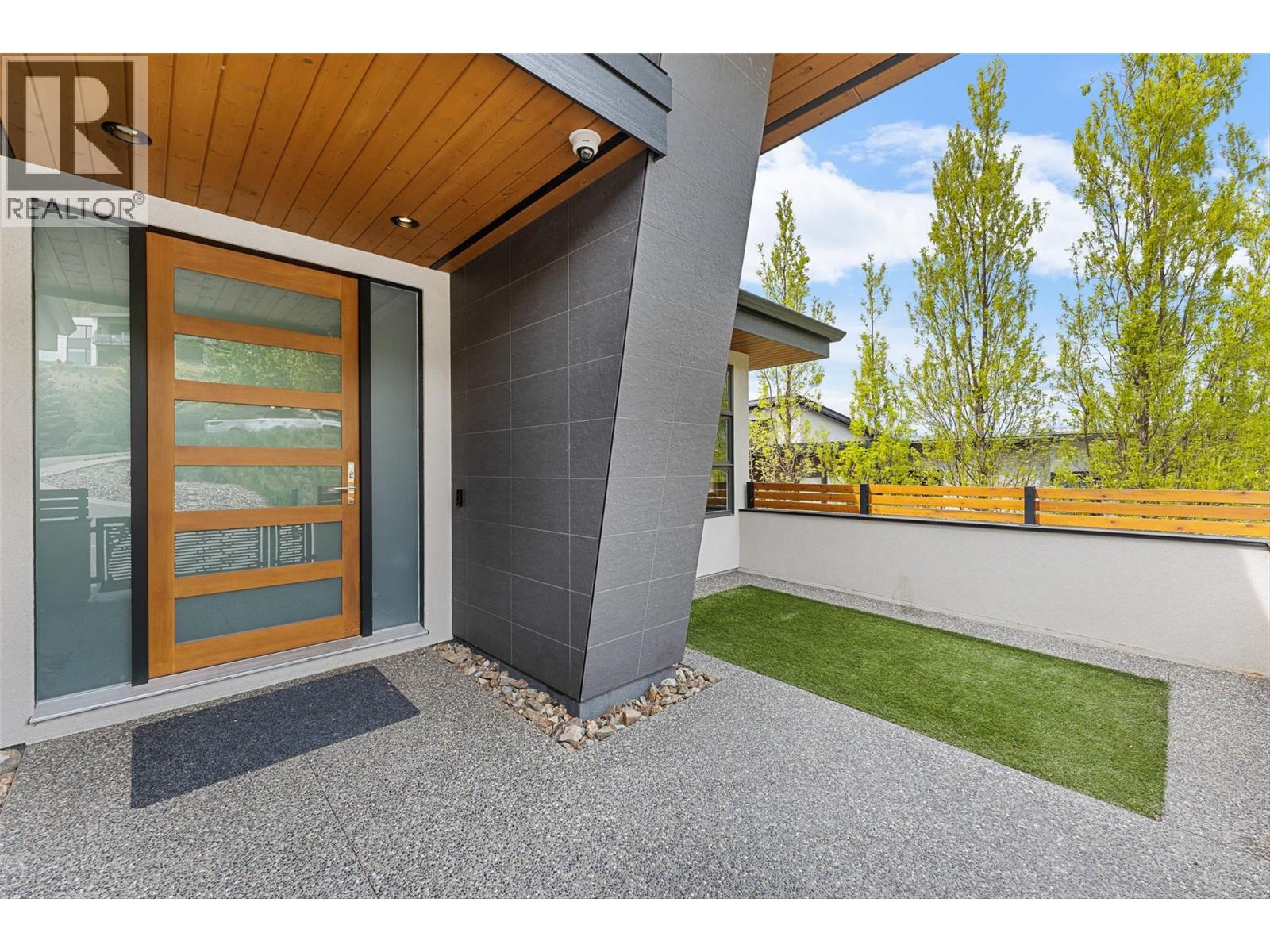 1758 Opal Peak Place, Lake Country