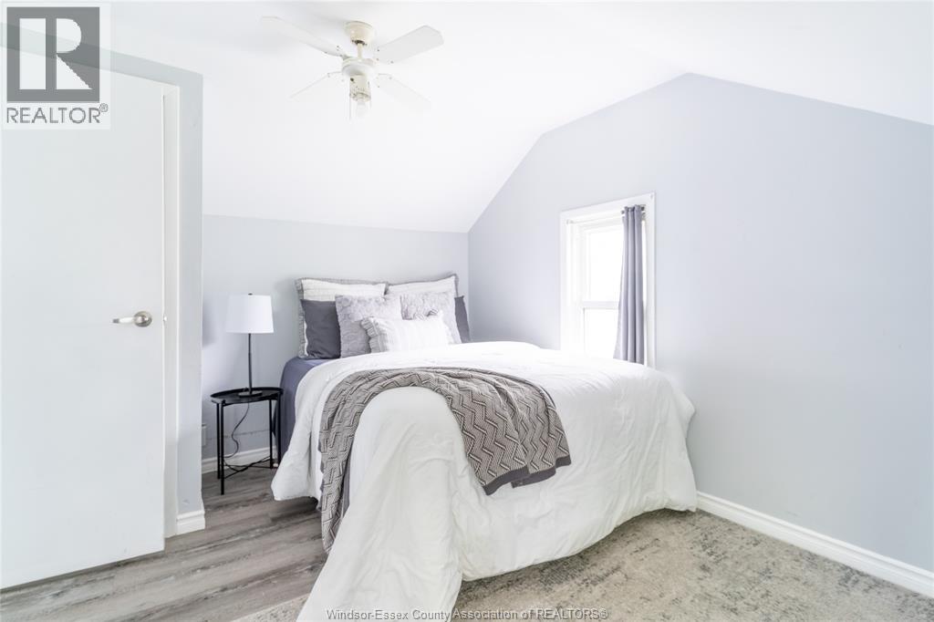 1015 OAK - 11