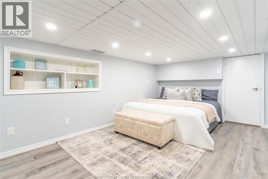 1015 OAK - 15